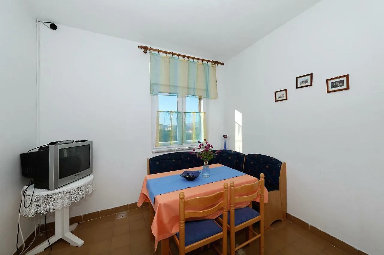 Apartmani Mila Pag Town