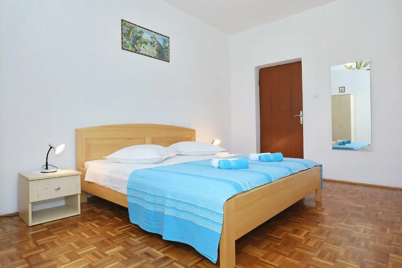 Apartmani Mila باغ 0*,  كرواتيا