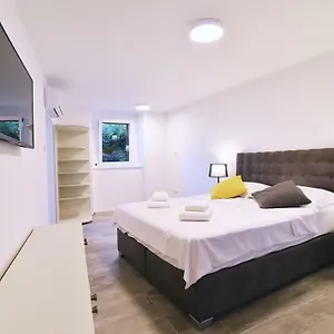 https://apartments-pia-volosko-opatija.in-istria.net
